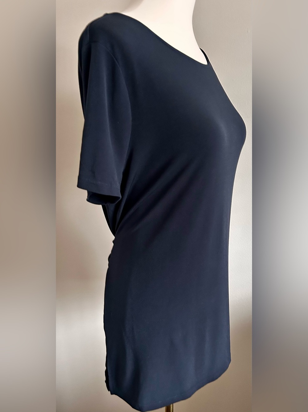 Ellen Tracy Navy Blue Top w. Ties